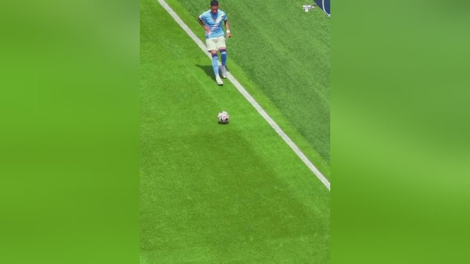 顶尖足球俱乐部角逐，赛场争锋激烈