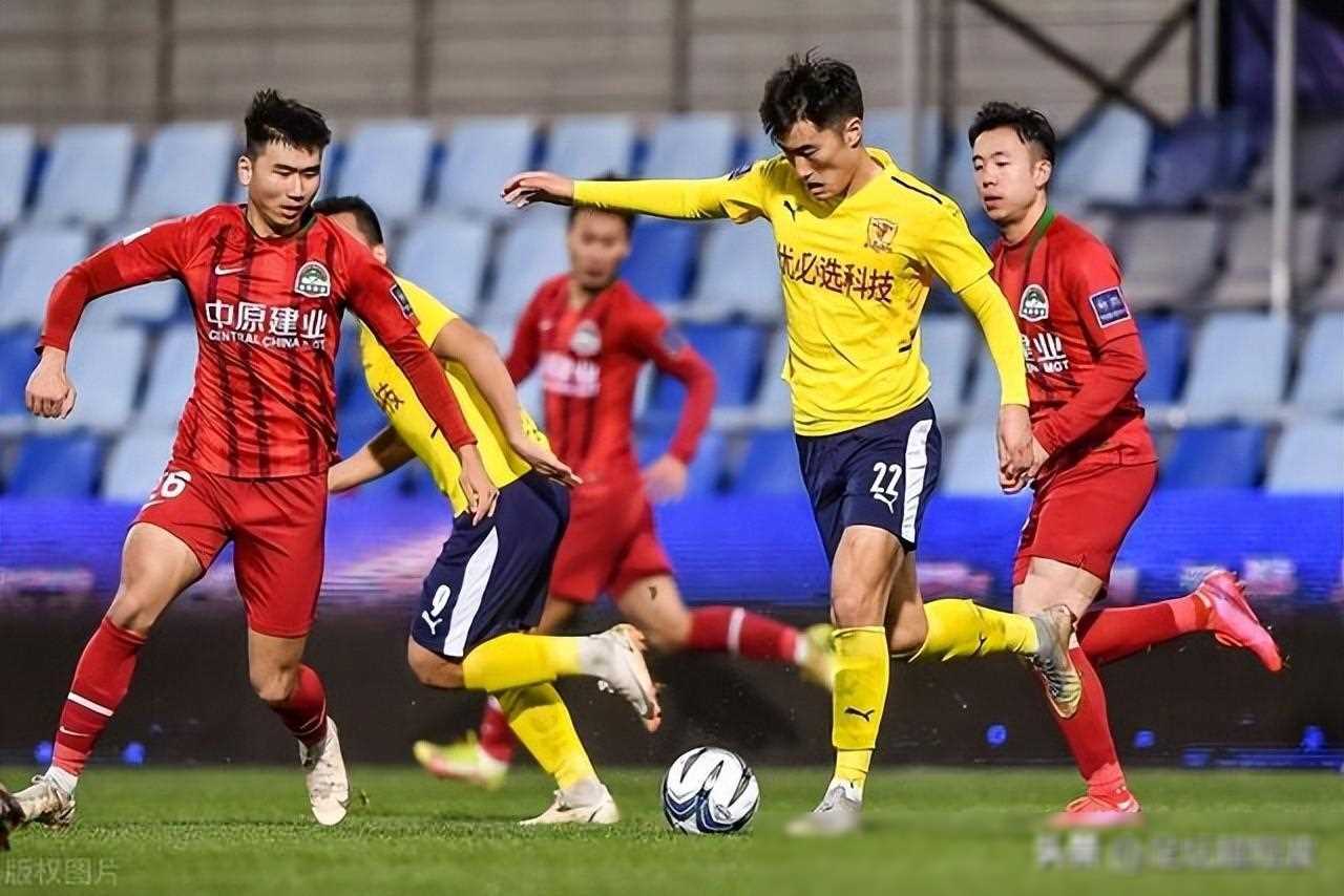 开云平台-中超热点事件曝光！球队实力对决备战新赛季