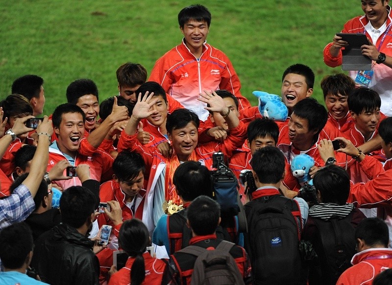 恒大独中全讯,客场三分稳坐榜首的简单介绍 恒大独中全讯,客场三分稳坐榜首的简单介绍