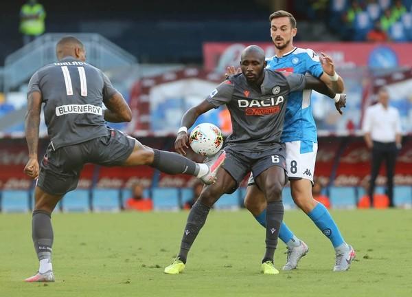 开云体育平台APP-那不勒斯客场闷平，暂居中游位置的简单介绍