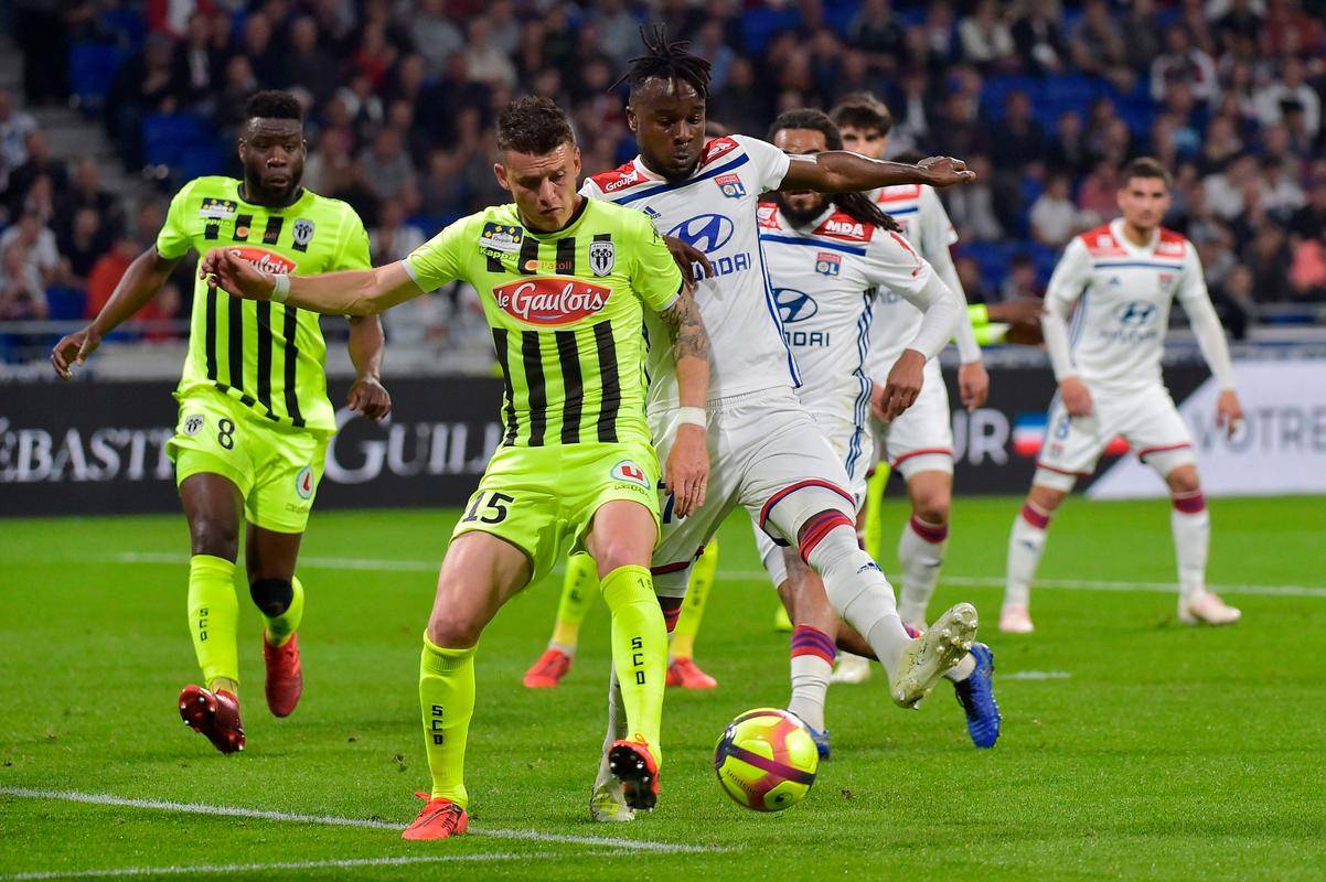 开云APP-包含里昂欲挑战巴黎圣日耳曼霸权，对阵尼斯的词条