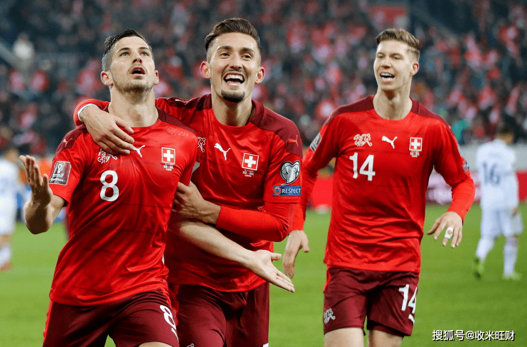 罗马尼亚队2-1战胜冰岛队