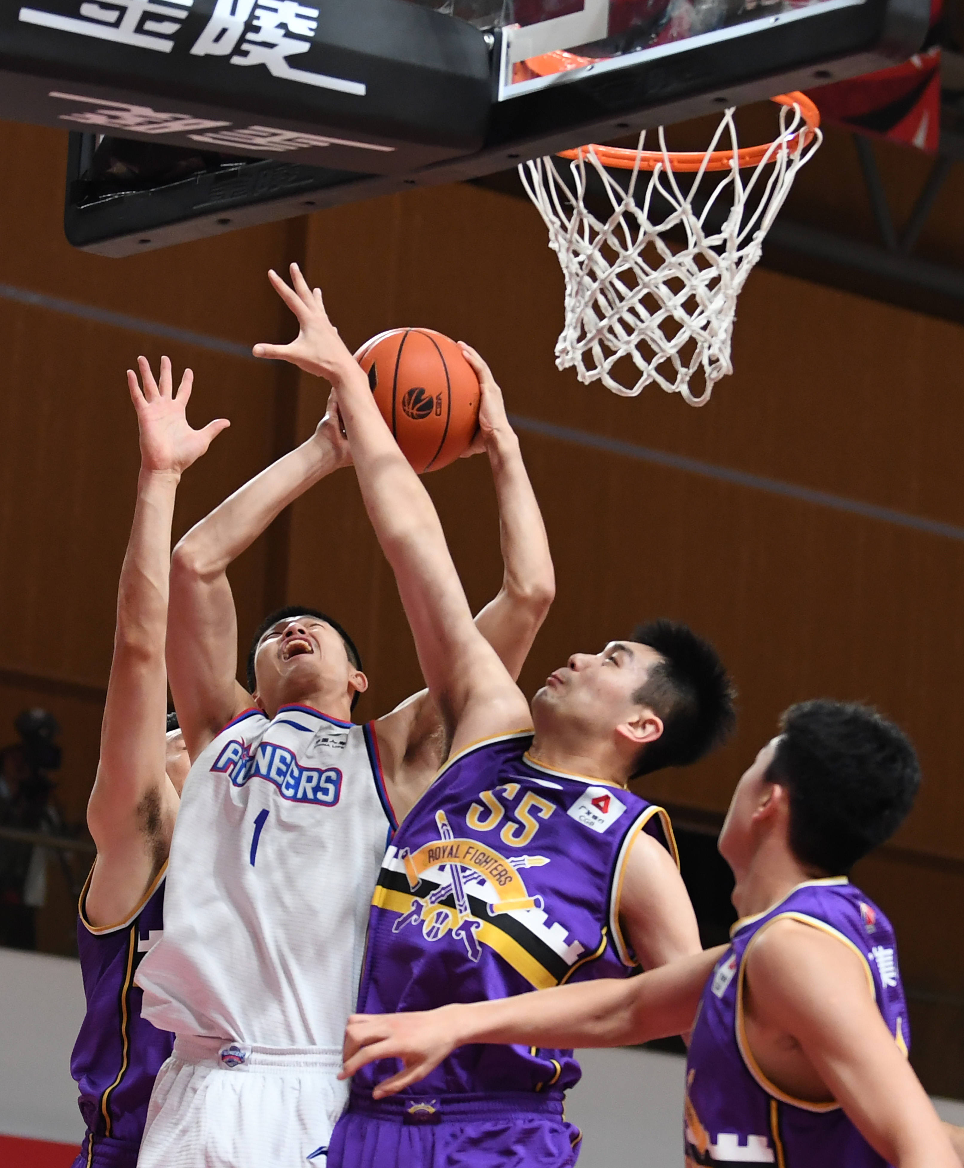 中国篮球联赛赛事精彩纷呈