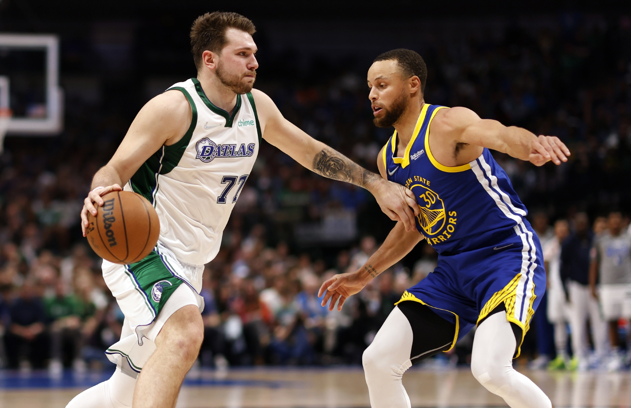 独行侠连胜止于爵士，德罗赞暴扣破门！的简单介绍