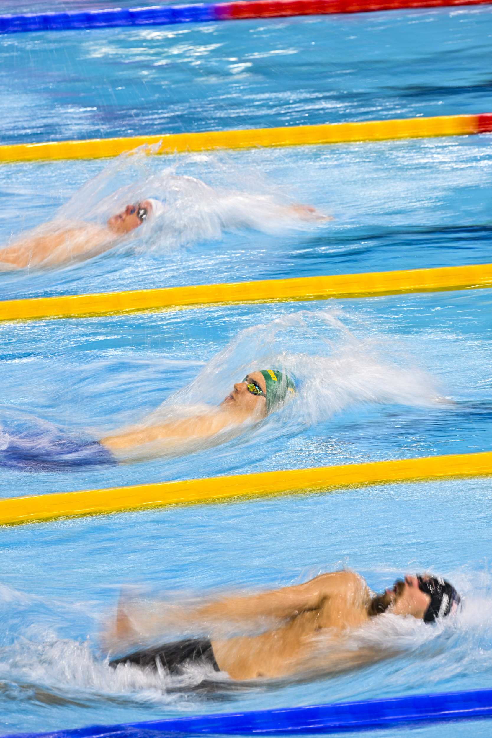 开云体育中国-破纪录夺金：游泳选手表现抢眼