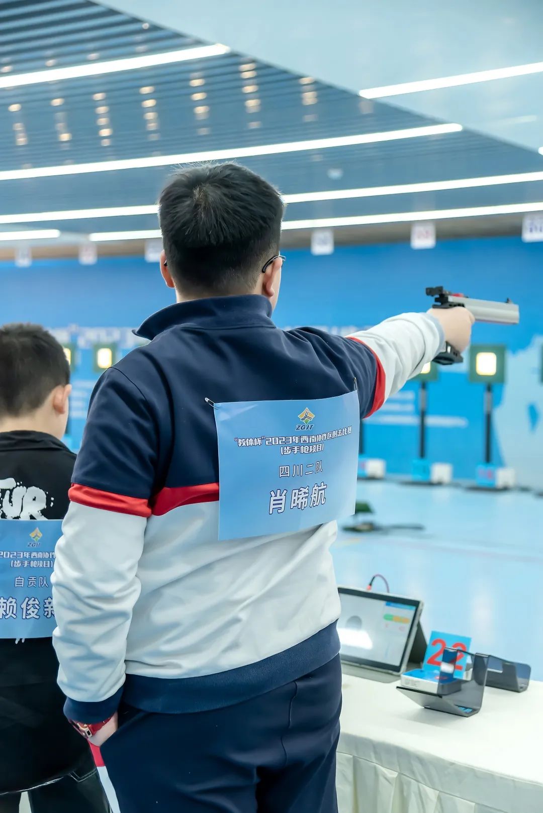 开云体育平台APP-包含射击赛场佳绩不断，刷新个人最高分的词条