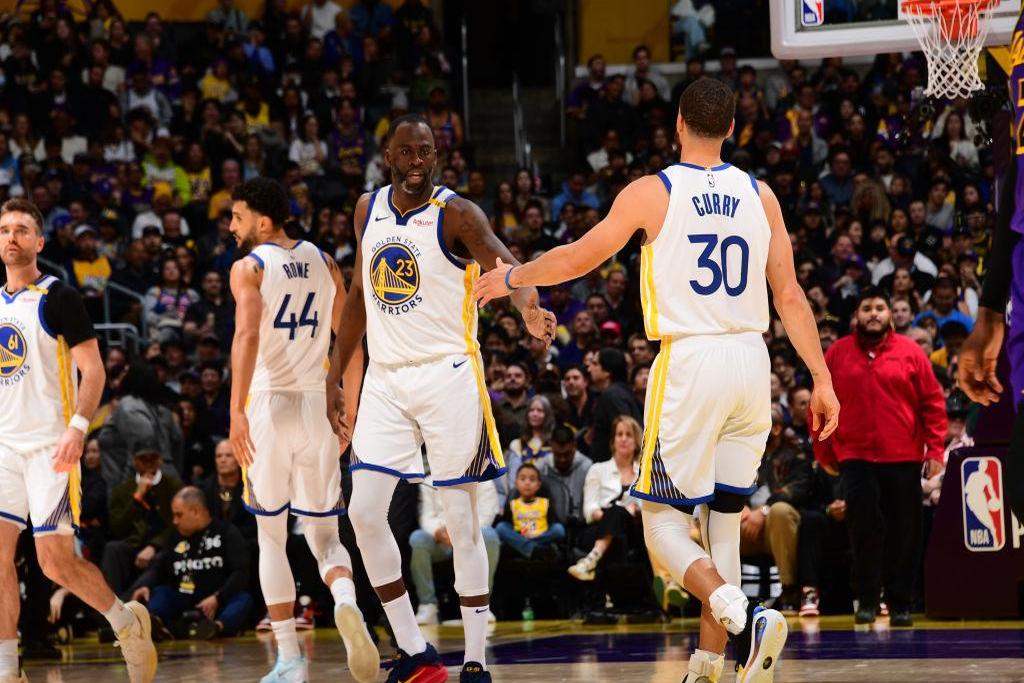 开云下载-包含布雷斯特客场告捷，取得关键三分的词条