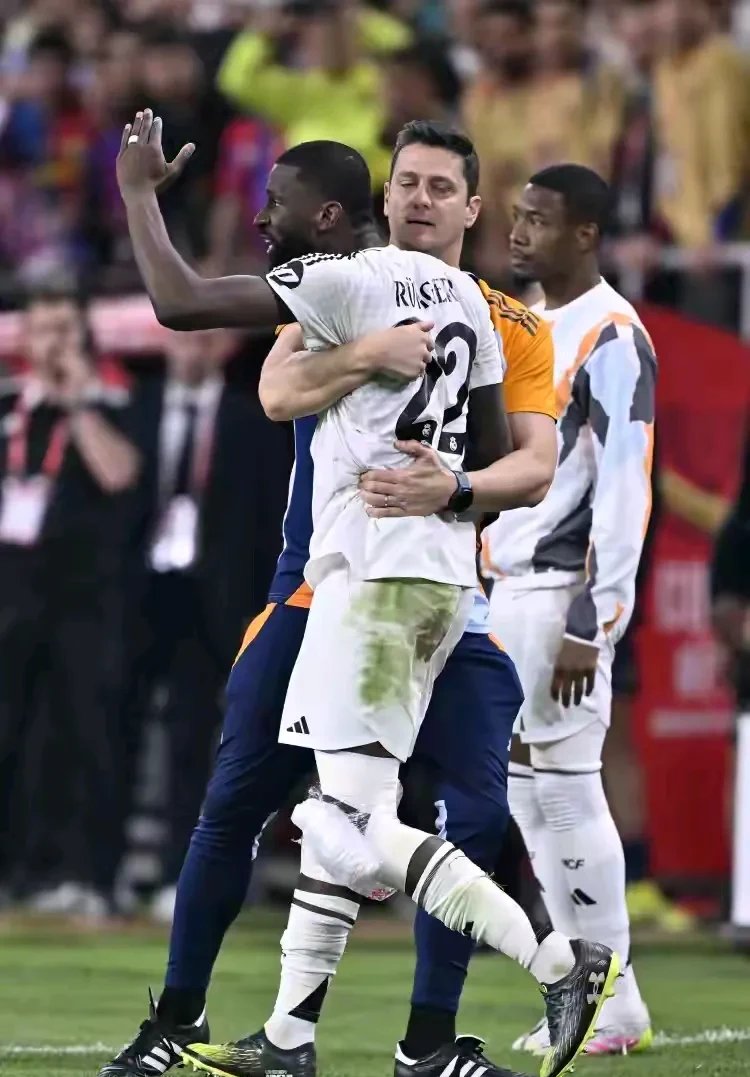 开云体育官方网站-德国队踢出团结战术，战胜对手