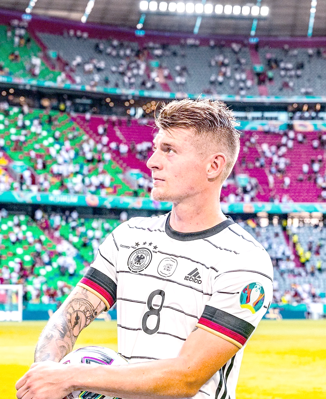 德国国家队全力备战欧洲预选赛关键战的简单介绍