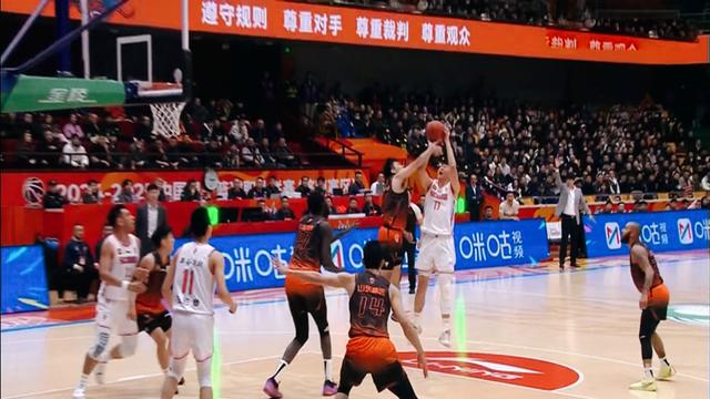 开云体育官方网站-新疆男篮大胜对手，追赶积分的简单介绍