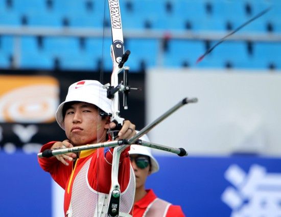 射箭比赛带来惊喜，俄罗斯选手勇夺冠军