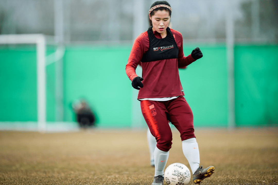 开云体育官网-杜塞尔多夫女足全力倾心，迎接挑战的简单介绍