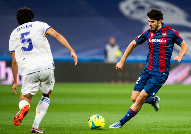 包含赫塔菲客场告捷，成功逃离降级区的词条