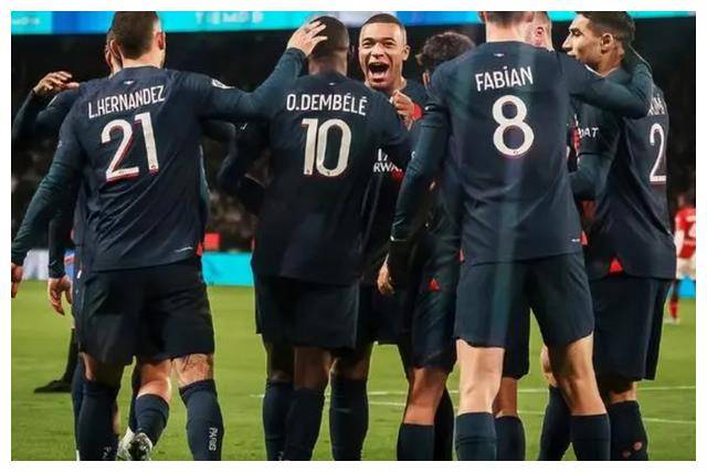 关于热刺追求新突破，面对拜仁卫冕冠军的信息