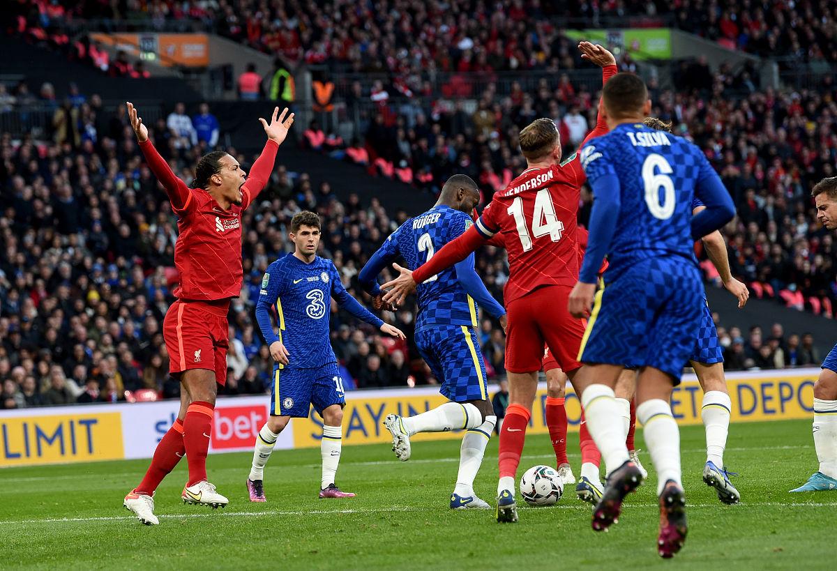 包含欧洲赛场一触即发，各路球队展现实力积极备战的词条