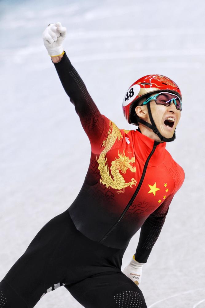 短道速滑冠军夺魁，冲刺无人能敌