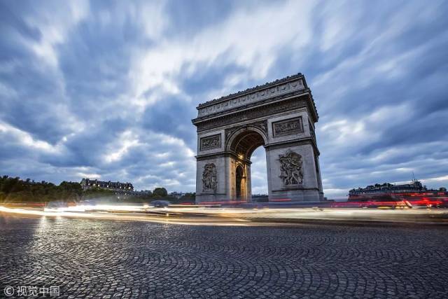 巴黎圣日耳曼难看的失利，风向逐渐起变