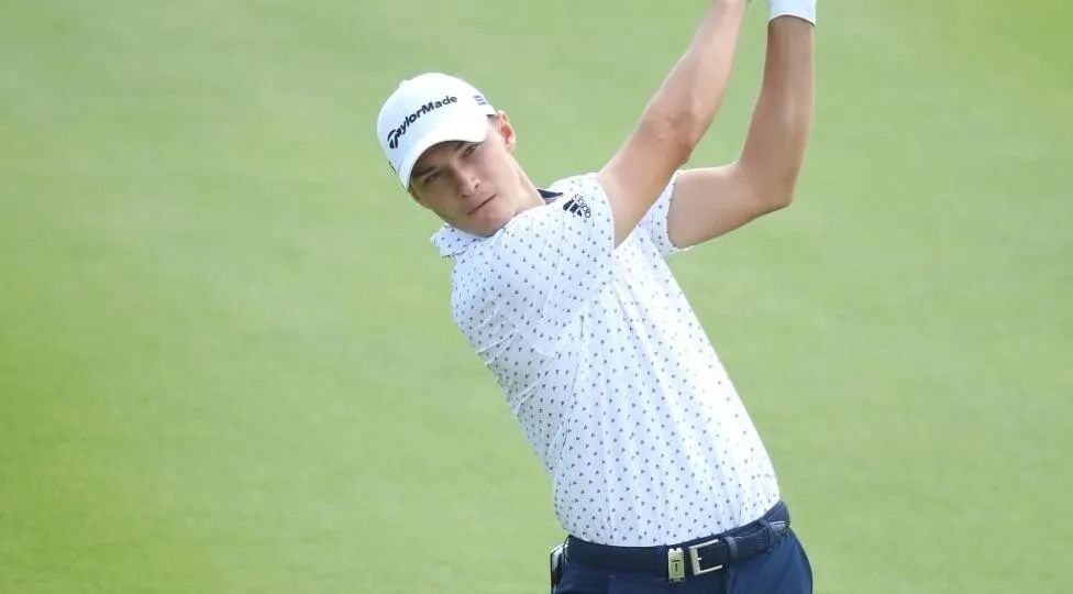 开云体育官网-包含阿曼队展现出色发挥，迸发出团结奋斗的力量的词条