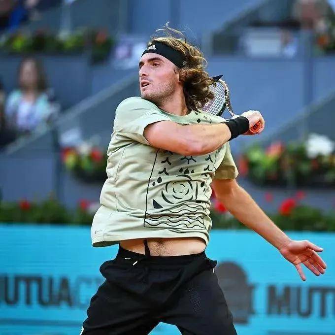 开云体育app-年终总决赛逆转ATP总决赛，阿尔卡拉斯扛起全队的简单介绍